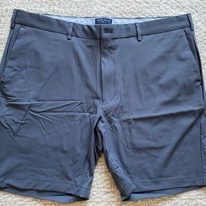 Peter Millar Surge Performance Shorts, Mens size 40, Steel Grey